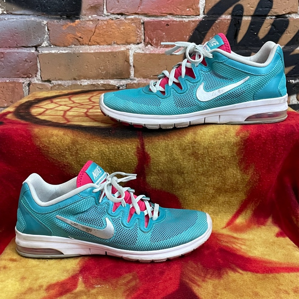 NIKE-women’s ‘South Beach’ AIR MAX FUSION lace up running sneaker shoes